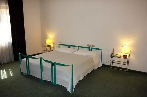 Residence Hotel Castelvecchio Verona 2*,