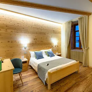 Antica Residenza Centro Storico 2* Tirano